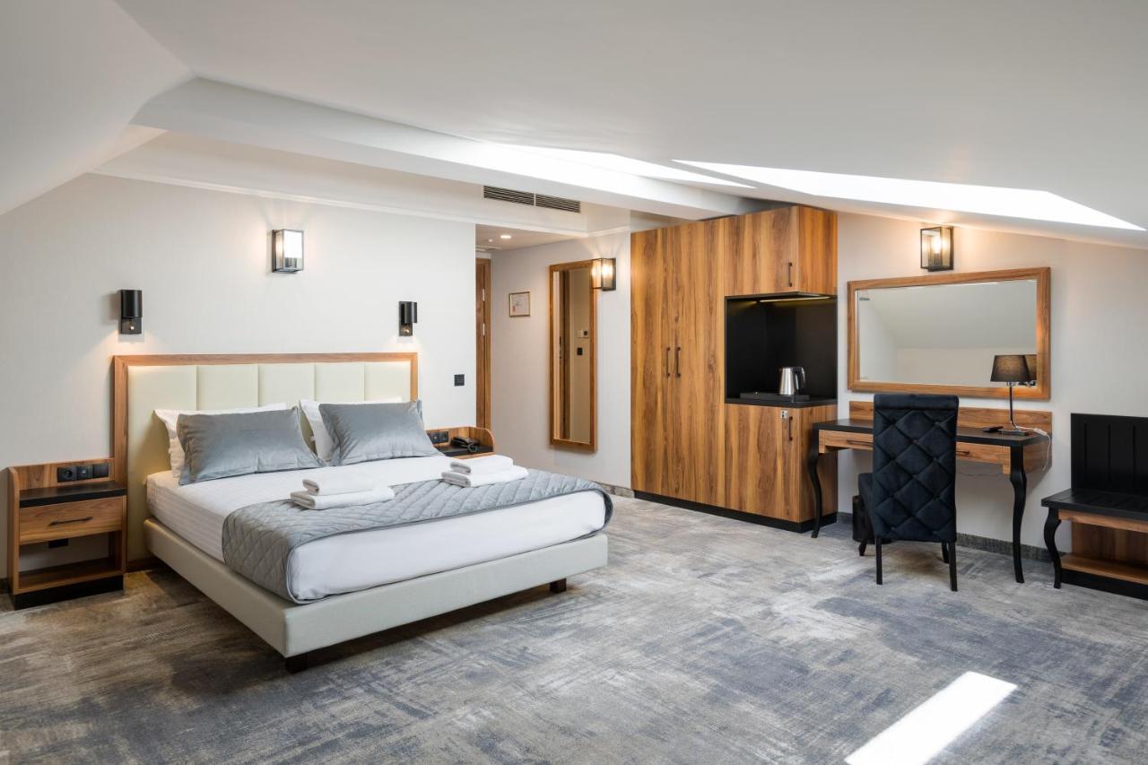 Sky Hotel Krakow Ngoại thất bức ảnh