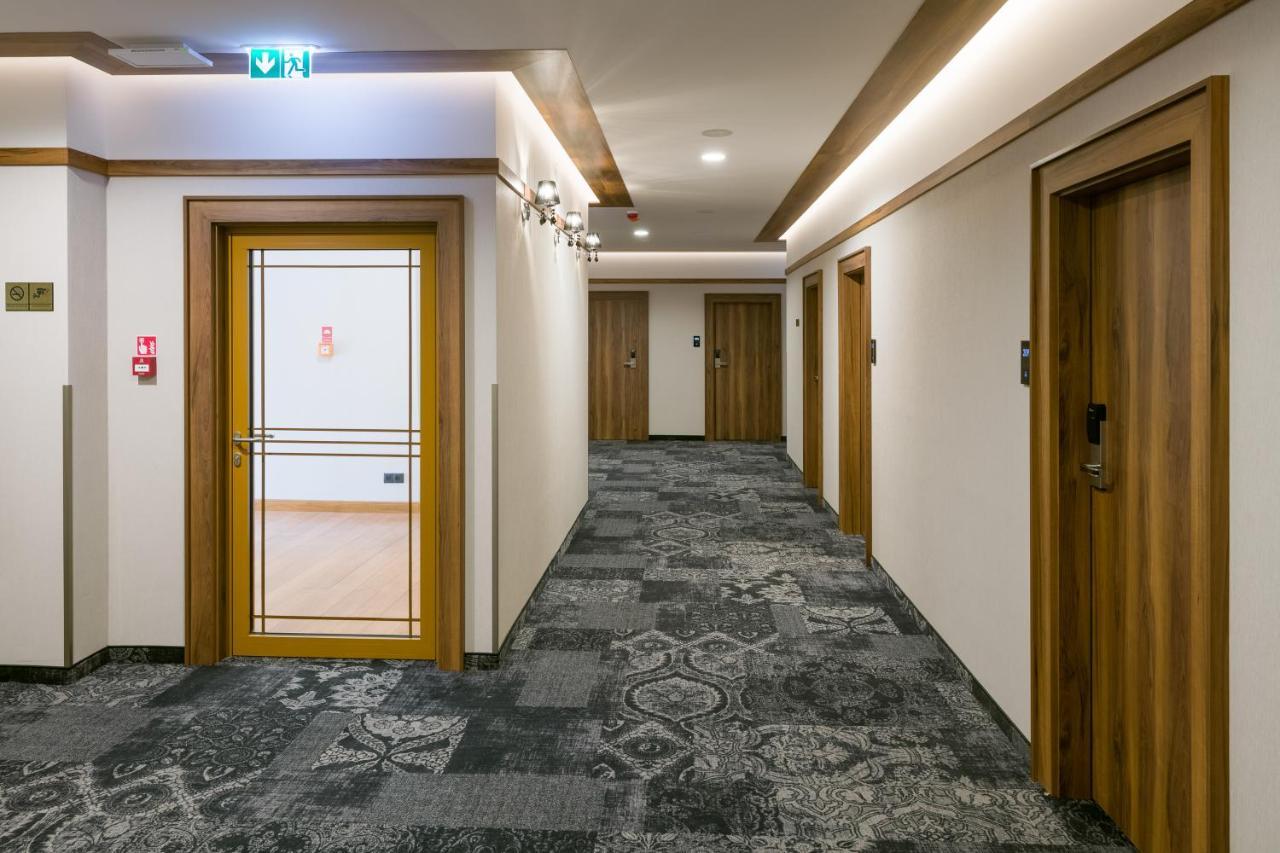 Sky Hotel Krakow Ngoại thất bức ảnh