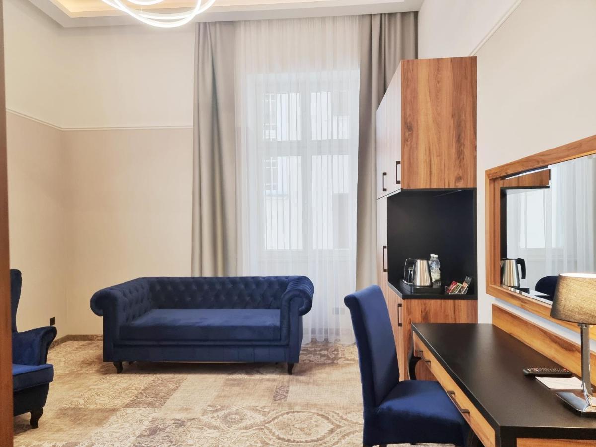 Sky Hotel Krakow Ngoại thất bức ảnh
