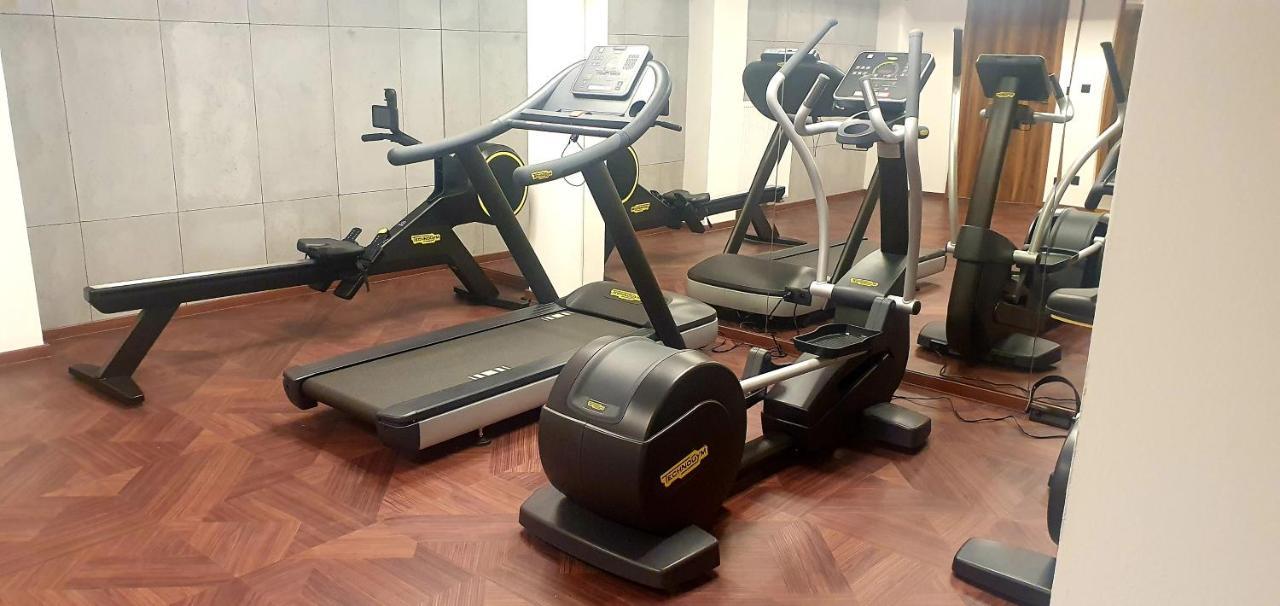 Sky Hotel Krakow Ngoại thất bức ảnh