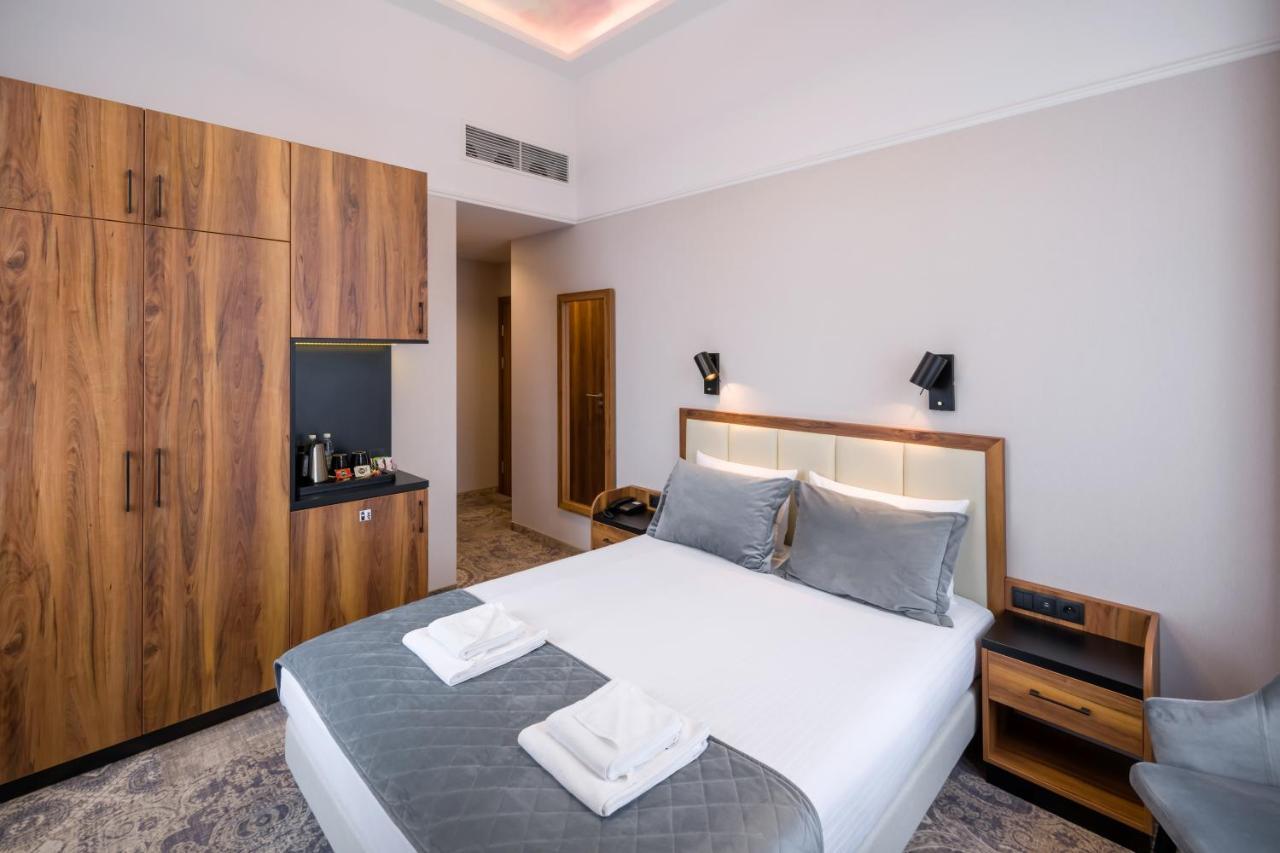 Sky Hotel Krakow Ngoại thất bức ảnh
