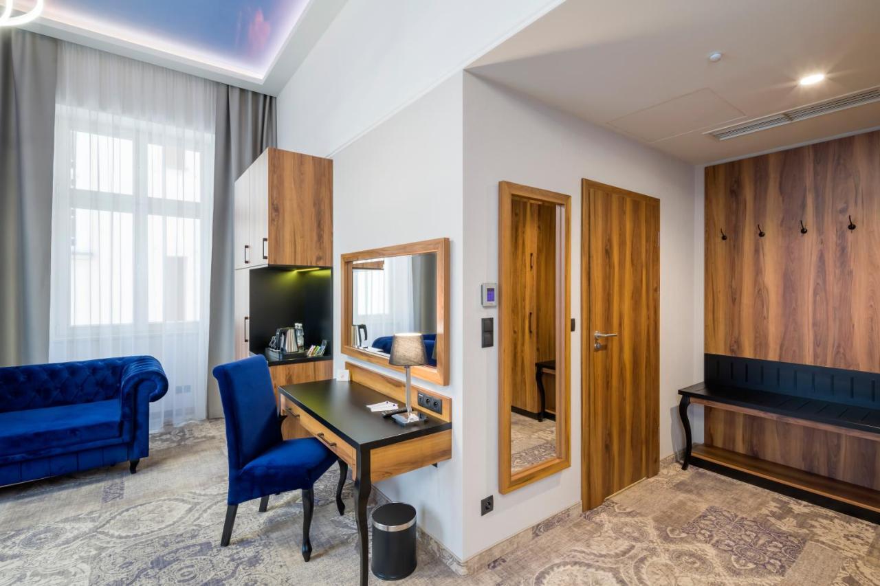 Sky Hotel Krakow Ngoại thất bức ảnh